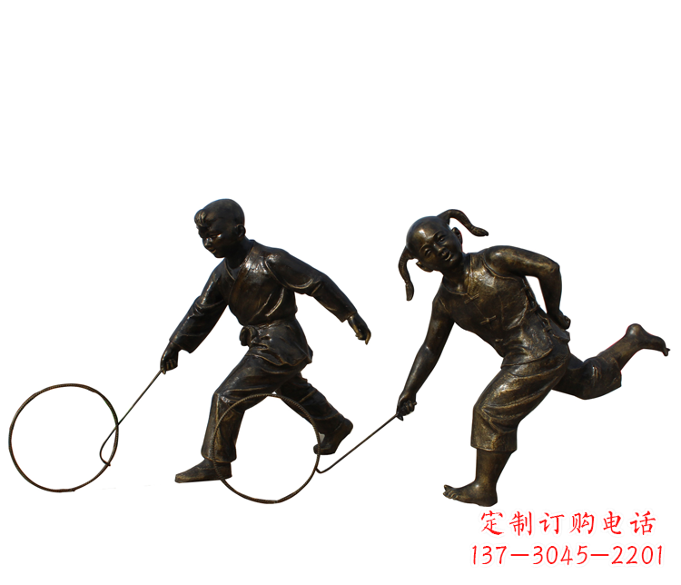 湖南公园滚铁环的儿童铜雕